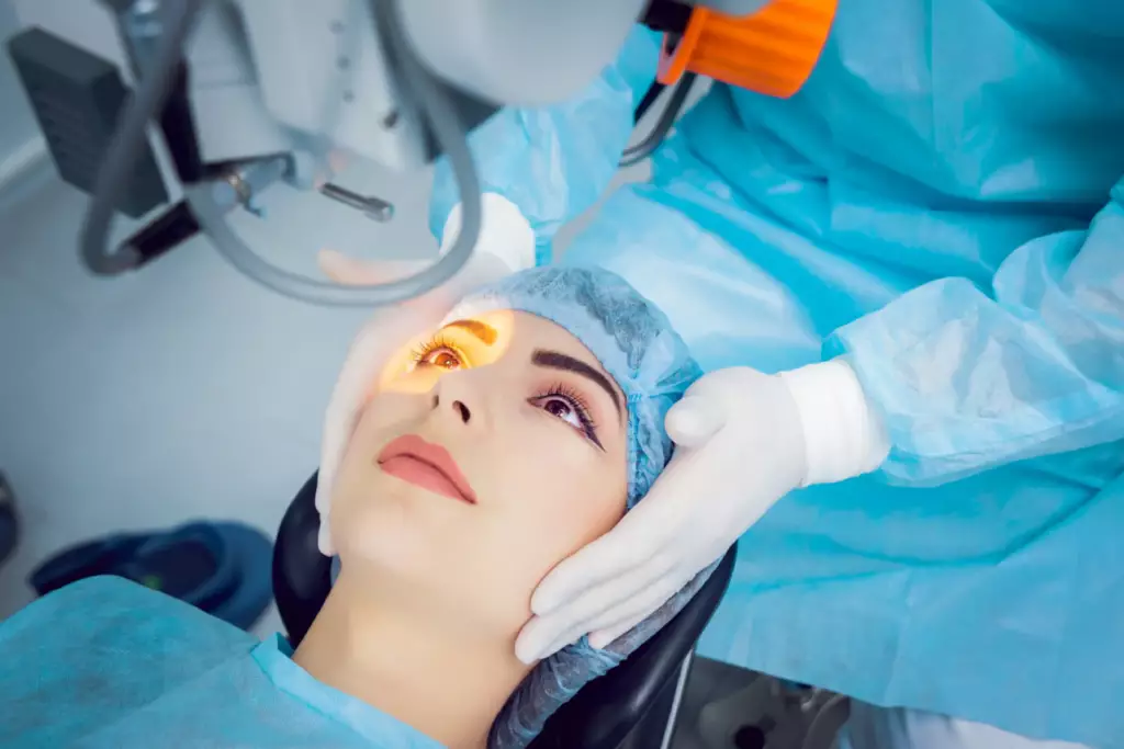 The Safety and Success Rates of Contoura LASIK What You Should Know - Clarity Vision